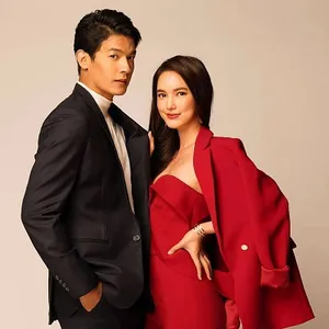 Vòng trời ôm đất Vòng trời ôm đất